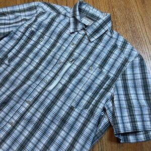 LL‎ Bean Gray Plaid Vented Button Shirt Men's Medium Short Sleeve Hiking Fishing